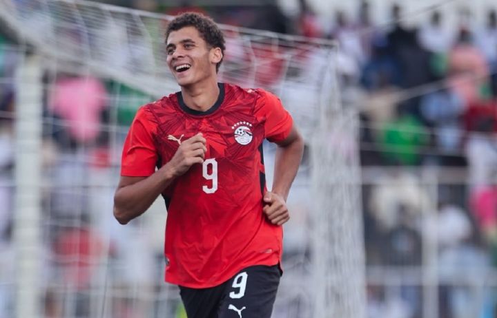 Egypt's Hamza Abdelkarim celebrates after scoring against South Sudan.